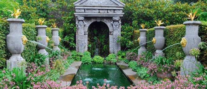 3. Collector Earl’s Garden