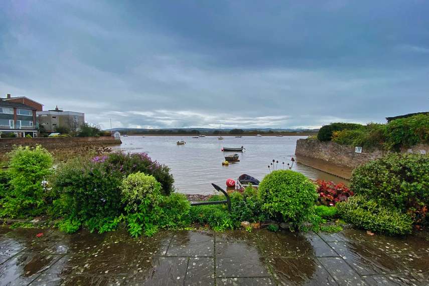 9. Topsham to Turf Locks