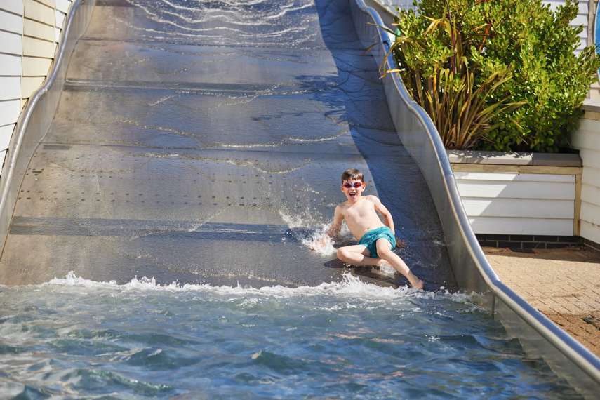 Blue Dolphin Holiday Park 