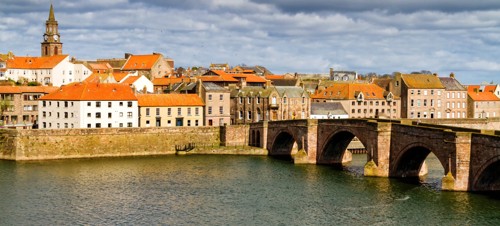Walking distance to historic town of Berwick-upon-Tweed