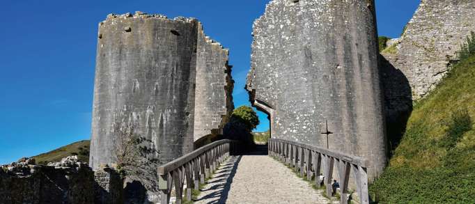 Learn about the Wareham Town Walls on a walk