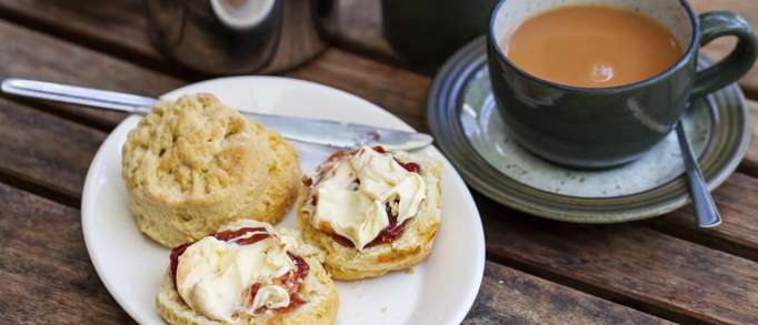 8. Try a Devon Cream Tea 