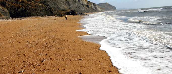 4. Tour neighbouring beaches