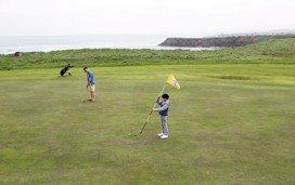 18-hole golf at Magdalene Fields next door to Berwick
