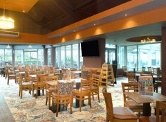 The interior of the J D Wetherspoon at Hopton