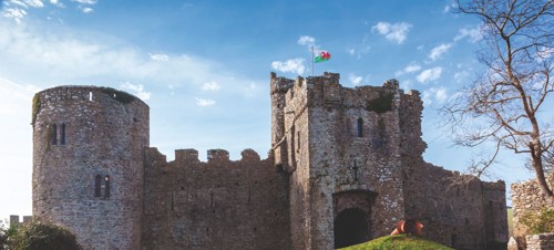 Lydstep Haven to Manorbier Castle