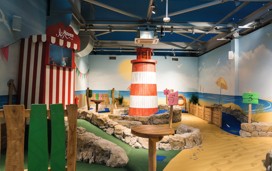 Indoor crazy golf