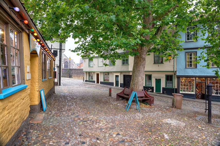 5. The Norwich Lanes to Cathedral Quarter 