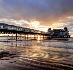 Grand Pier