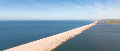 Coastal path walk to Chesil bank