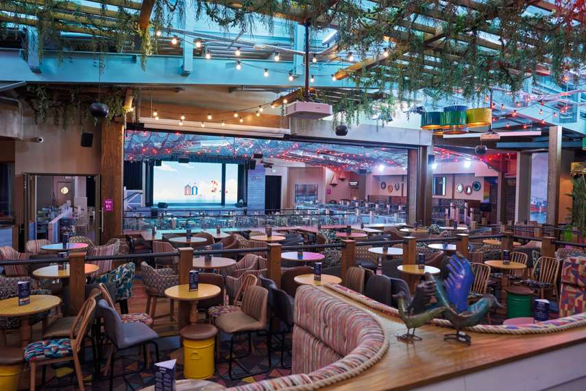 Unique entertainment 