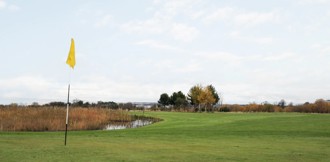 9-hole golf course with sea views at Seton Sands