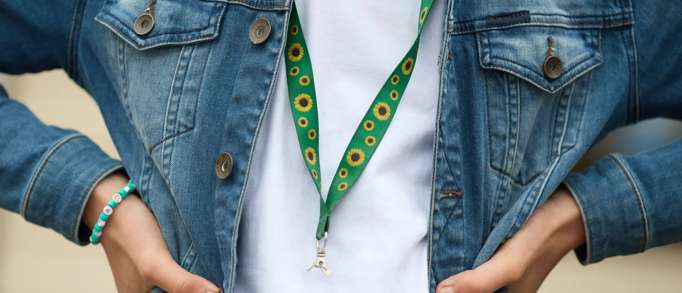 How the Sunflower lanyard works