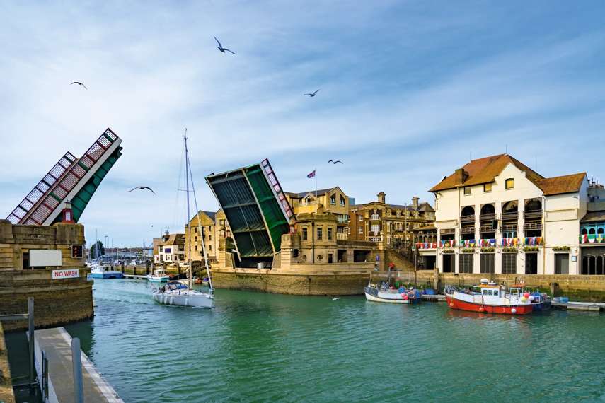 7. Weymouth Town Bridge 