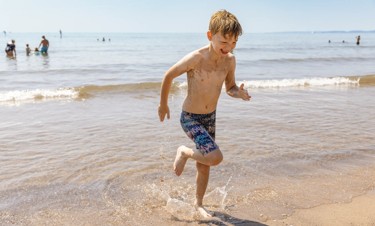 Direct beach access to Devon Cliffs