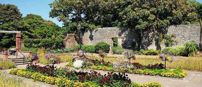 2. Connaught Gardens 