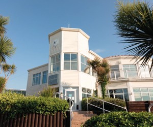 Bay View Owners Lounge at Devon Cliffs