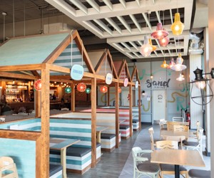 Food and drink venue at Golden Sands