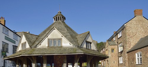 6. Dunster Yarn Market 