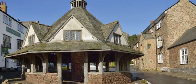 6. Dunster Yarn Market 