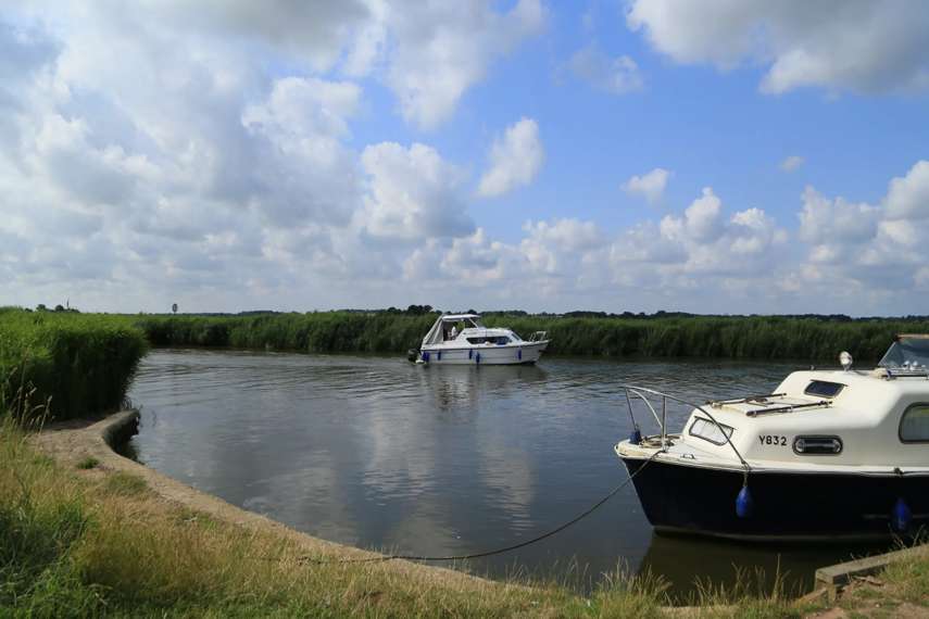 1. The Ferry Inn, Stokesby