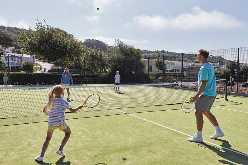 How to book a tennis court