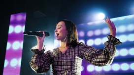 In-house solo singer