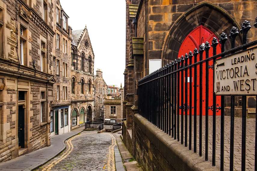 8. The Grassmarket and Victoria Street