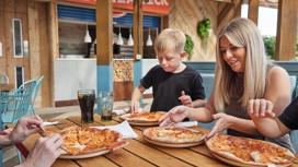 Cakery and Pizza Deck at Seashore